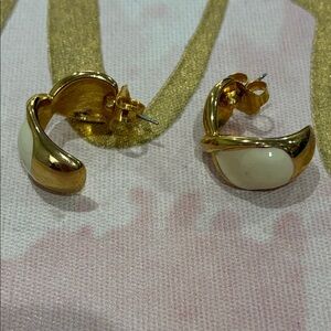 Elegant Gold Tone and Cream Enamel Pierced Vintage Earrings